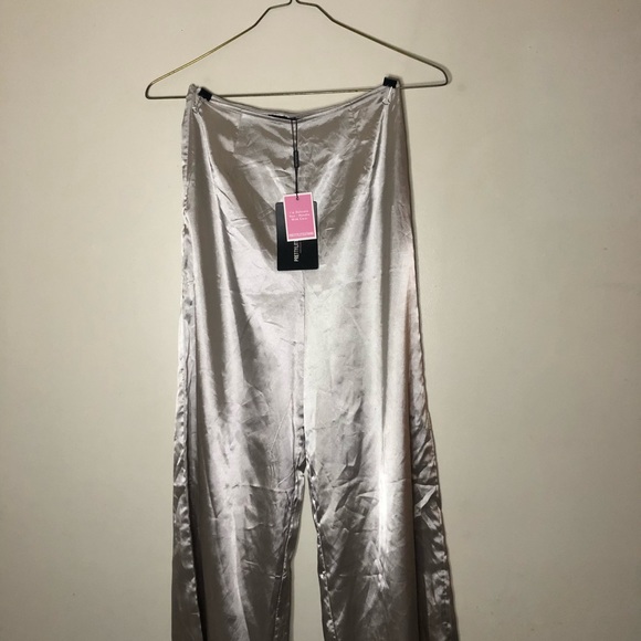 PrettyLittleThings.com Silver Satin Cargo Pants - Picture 4 of 6